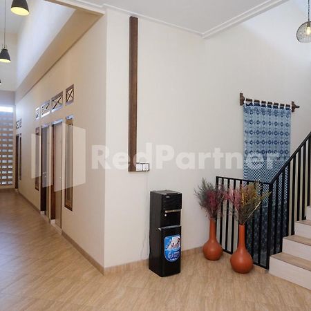 Ndliman House Near Ugm Jogja Mitra Reddoorz Hotel Kejayan Ngoại thất bức ảnh