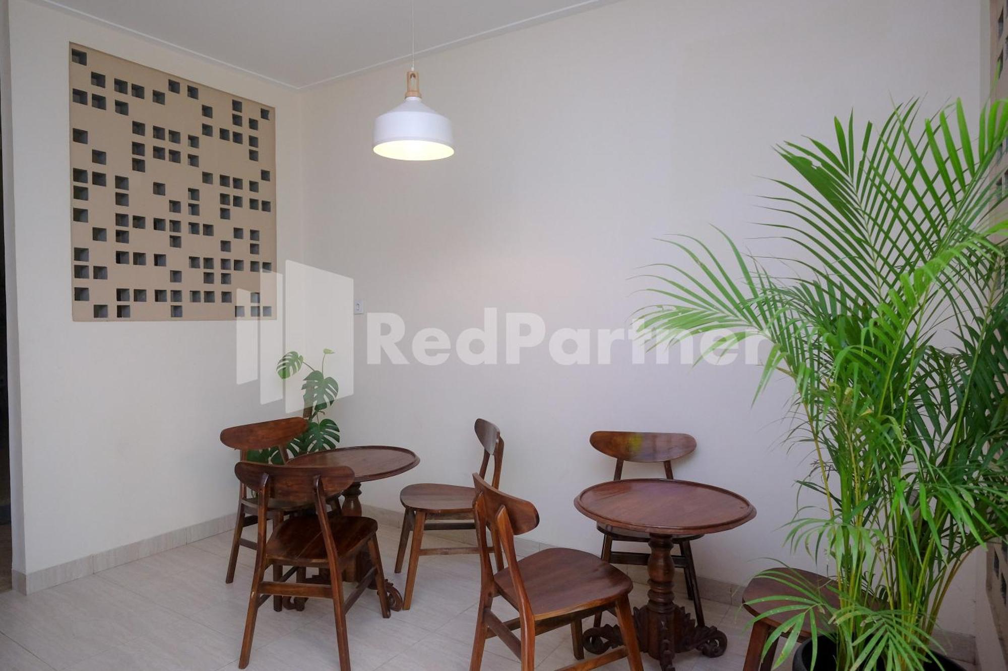 Ndliman House Near Ugm Jogja Mitra Reddoorz Hotel Kejayan Ngoại thất bức ảnh