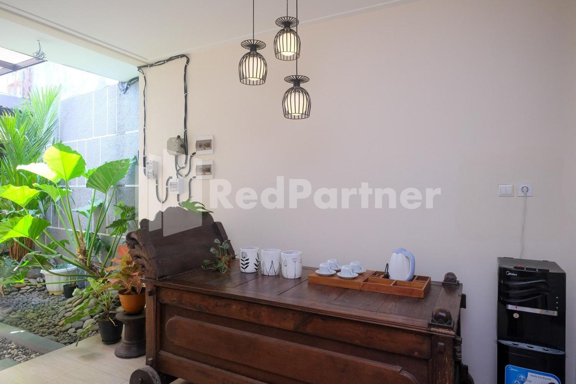 Ndliman House Near Ugm Jogja Mitra Reddoorz Hotel Kejayan Ngoại thất bức ảnh