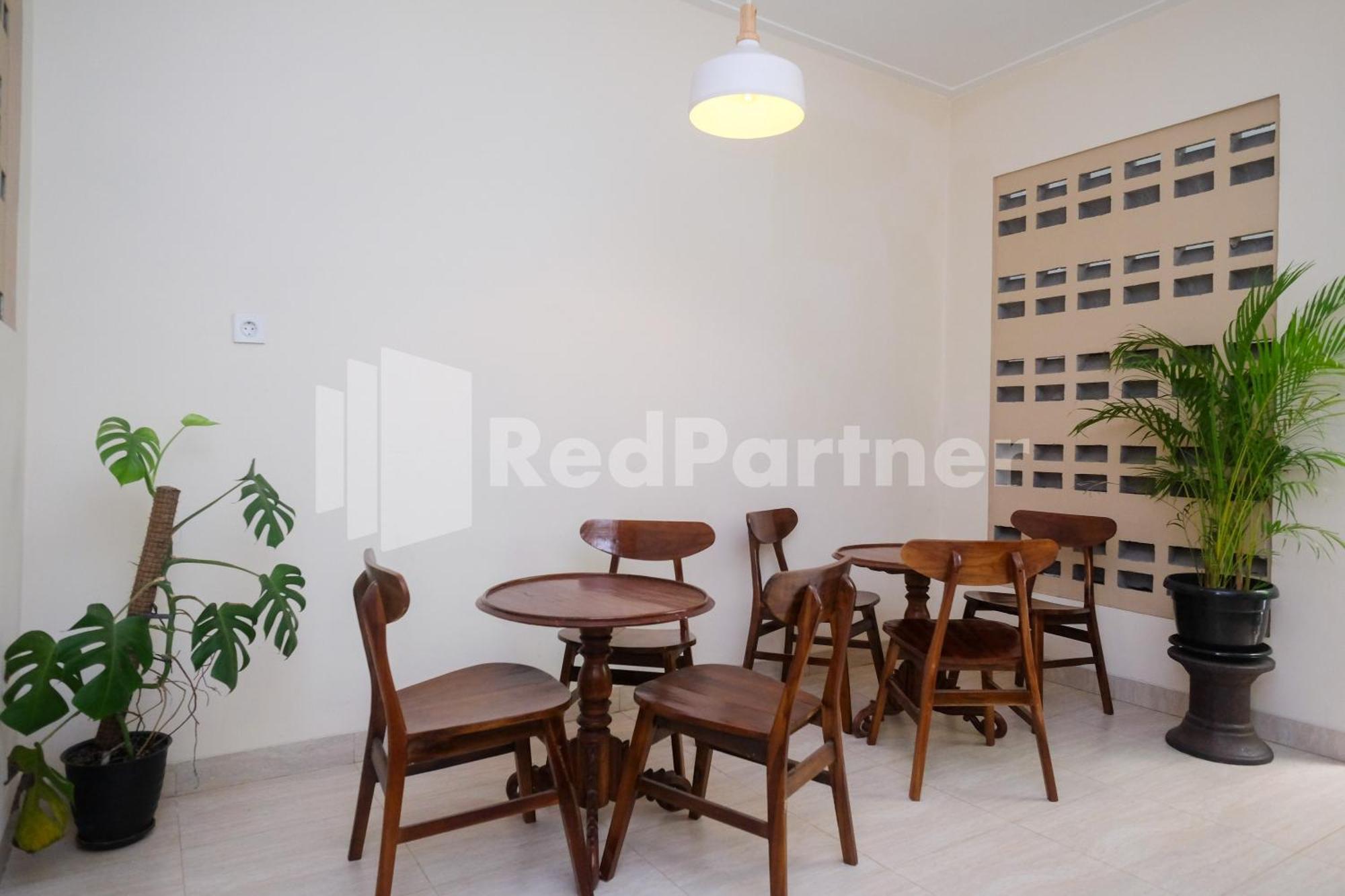 Ndliman House Near Ugm Jogja Mitra Reddoorz Hotel Kejayan Ngoại thất bức ảnh